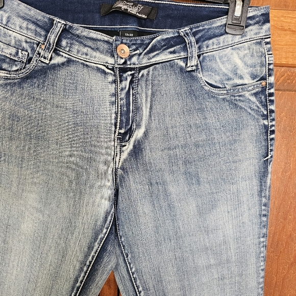 Sunrise Premium Denim 13/30 Jeans Distressed Wash Skinny Fit - Picture 3 of 9